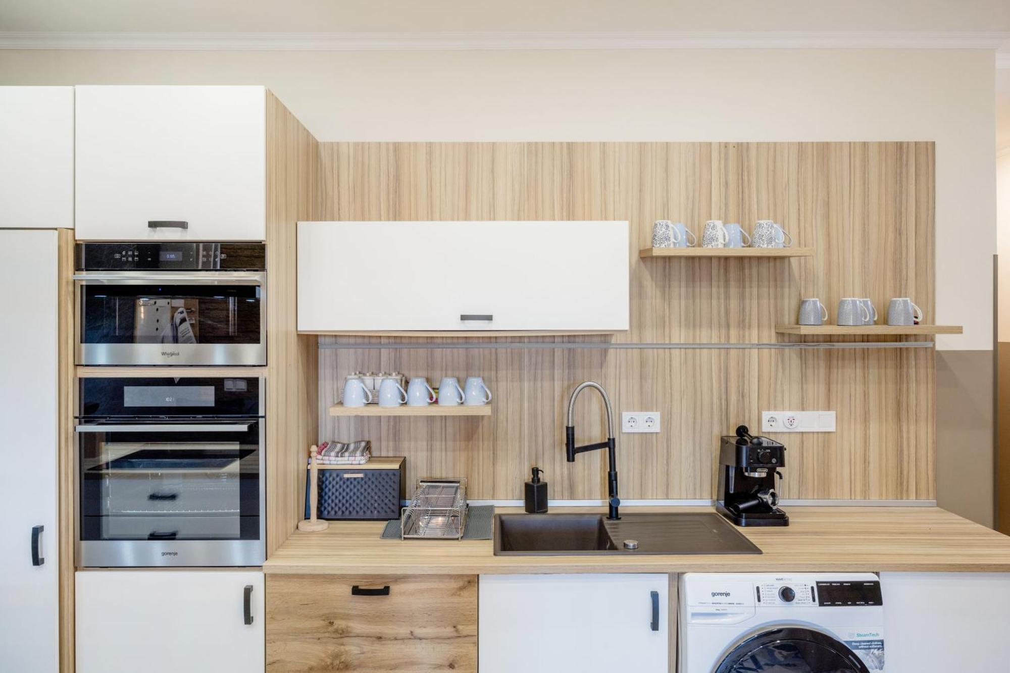 Apartment Nehru *